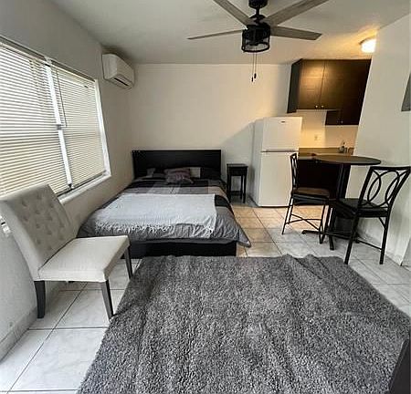 3rd image of 1131 NE 15th Ave #13