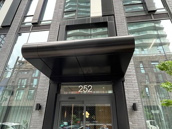 2nd image of 252 Church St #2501
