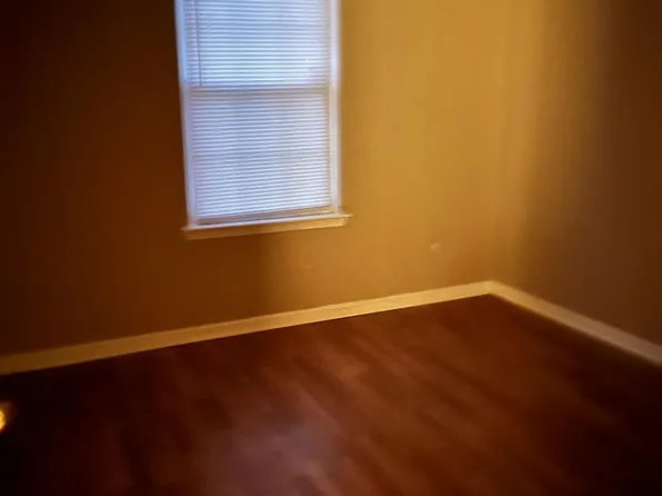 3832 Two Oaks Rd, Portsmouth, VA 23703