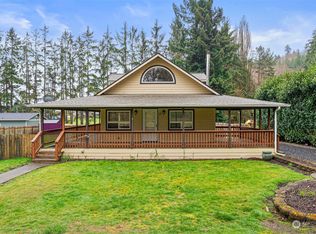 17 Maple Leaf St, Raymond, WA 98577