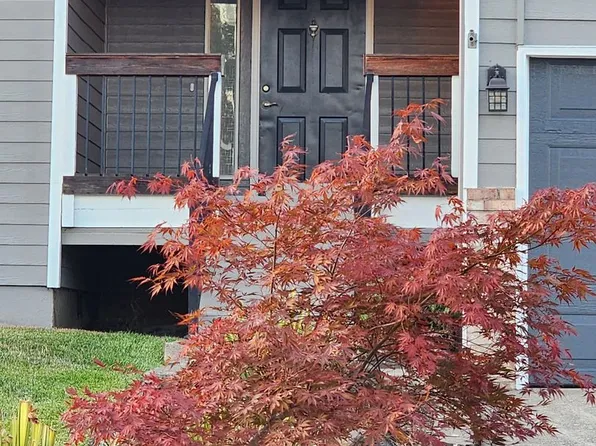 736 8th St, Lafayette, OR 97127