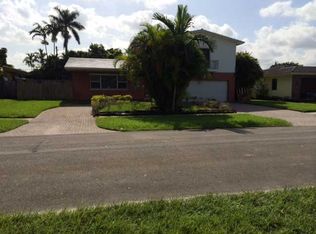175 Chippewa St, Miami Springs, FL 33166