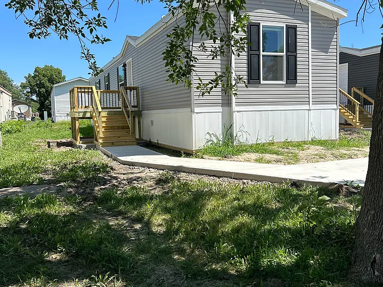 Brookwood — Photo 14
