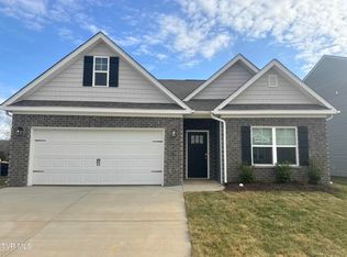 667 Saint Andrews Dr, Kingsport, TN 37664