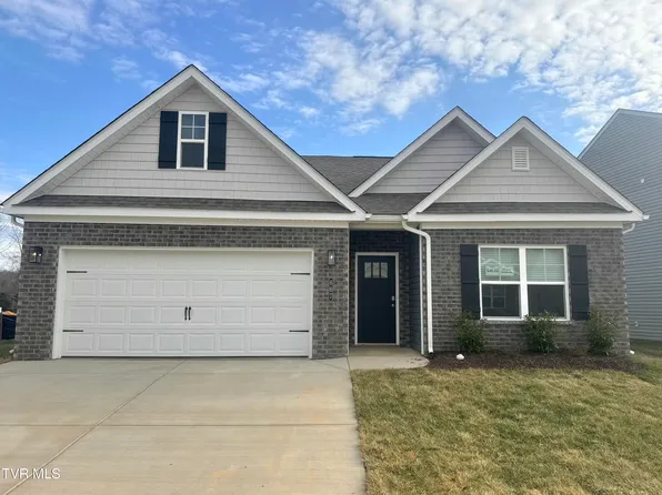 667 Saint Andrews Dr, Kingsport, TN 37664