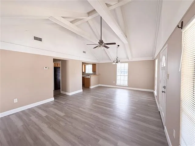 2 bed, 1.0 bath, 1000 sqft, $1,350 — Photo 4