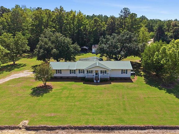 3rd image of 117 Aimwell Rd.