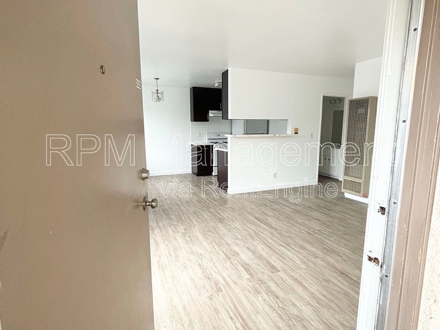 Photo inspiration: Fresh Look at 530 N Ardmore Ave Apt 202 Los Angeles Ca 90004
