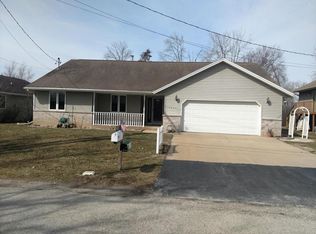 4430 Marine Dr, Burlington, WI 53105