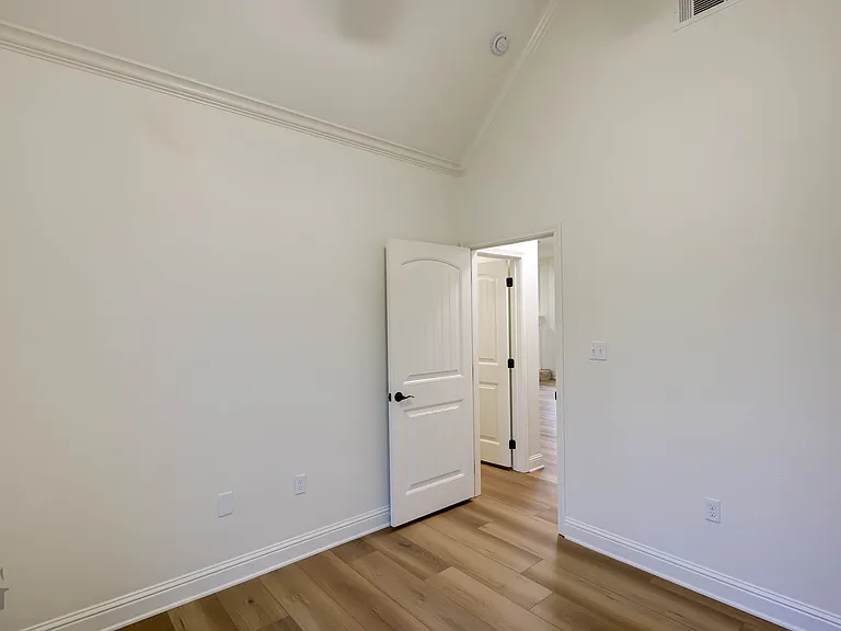 525 Chinquipin Dr — Photo 25