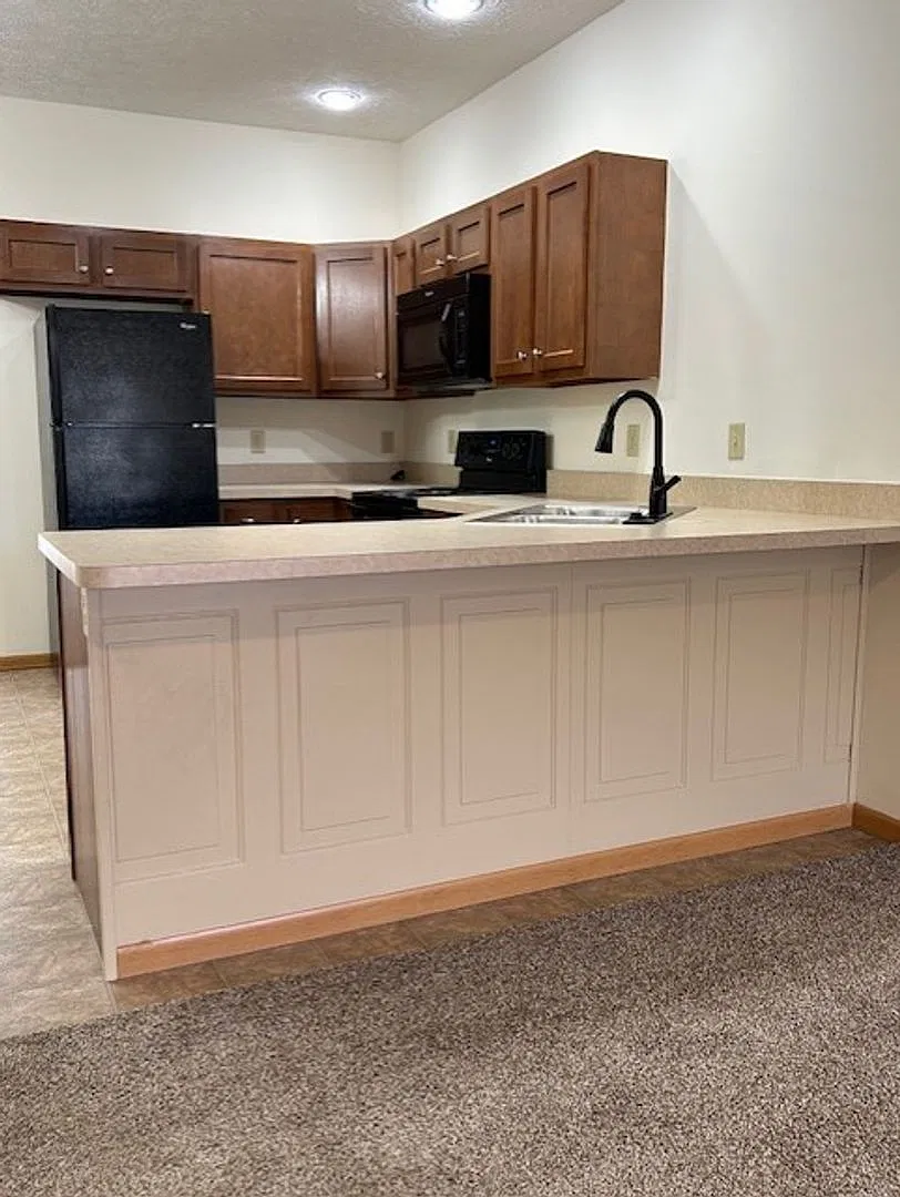 Executive Ranch Condo with 1 Bedroom, 1 Bath, and 1-Car Attached Garage in Troy, Ohio — Photo 4