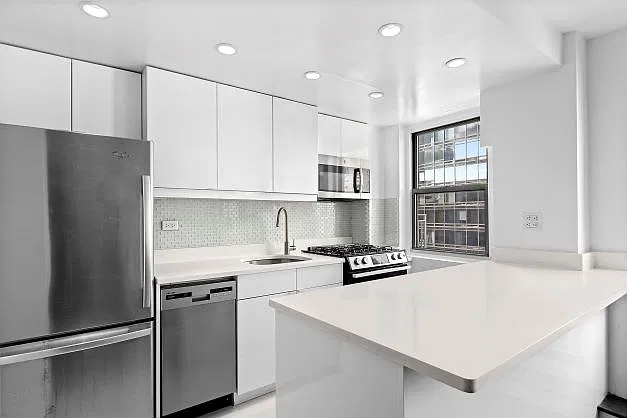 301 East 66th Street — Photo 2