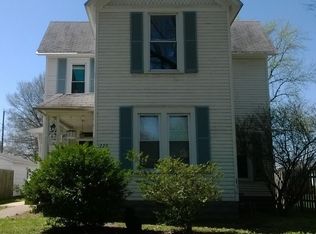 220 N Beech St, Centralia, IL 62801