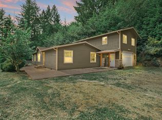 3909 N Bayview Rd, Waldport, OR 97394