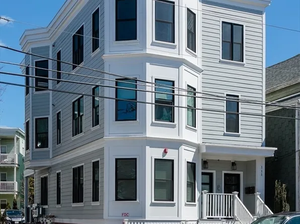 111 Beacon St #C, Somerville, MA 02143