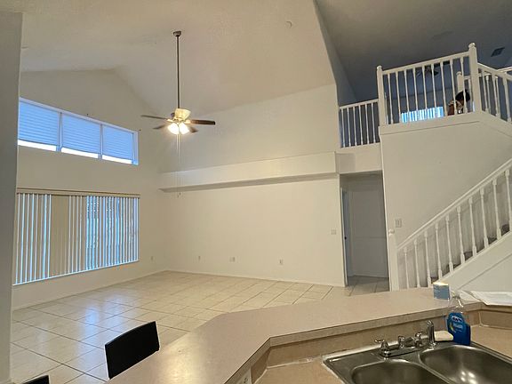 3rd image of 1023 Lake Biscayne Way