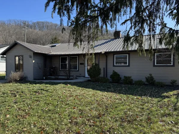 17 Townsend Pl, Athens, OH 45701