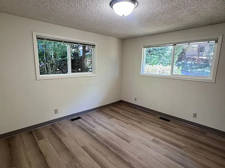 1415 E 31st Ave — Photo 31