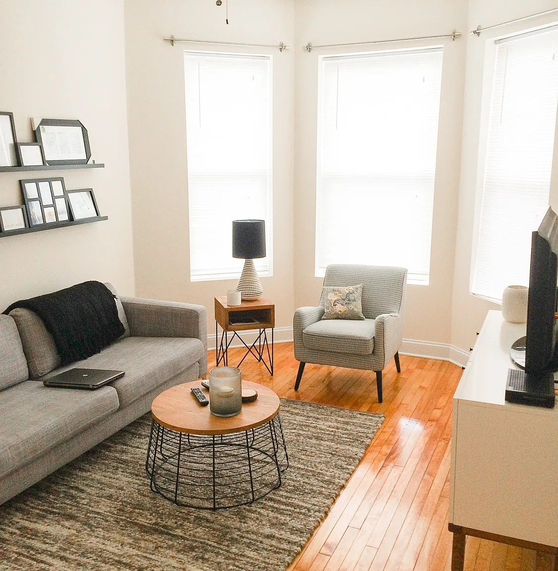 2729 W. Thomas St. — Photo 2