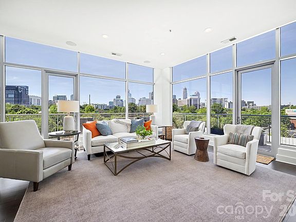 3rd image of 1100 Metropolitan Ave Unit 413