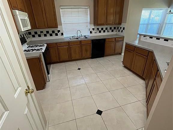 5th image of 9230 Buffalo Bend Ln