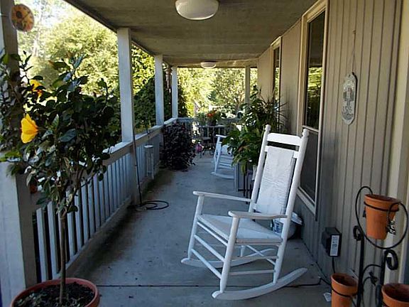 3rd image of 101 Glenchester Dr