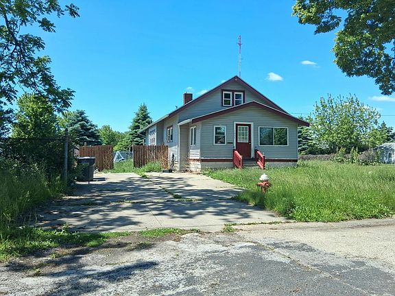 3rd image of 1064 Francis Ave
