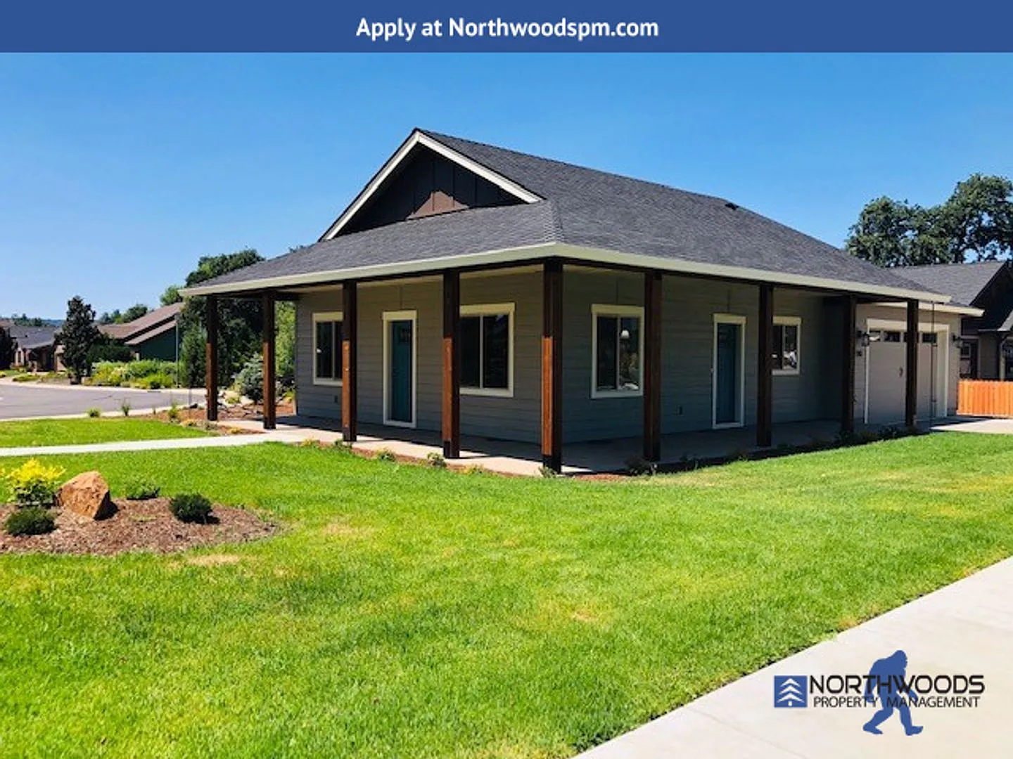 Newer Home Built 2020~ Walking distance to Eagle Point Golf Course! — Photo 1