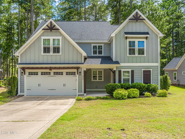 600 Legacy Lakes Way, Aberdeen, NC 28315