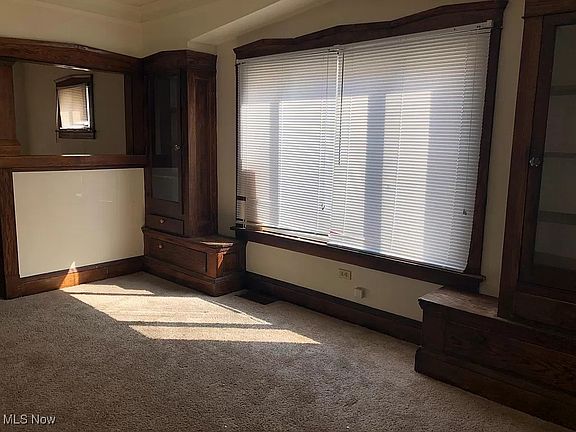 4th image of 1044 E 169th St