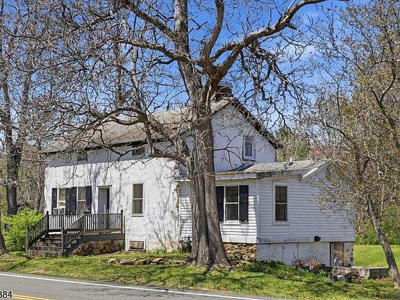 2nd image of 138 Bartley Rd