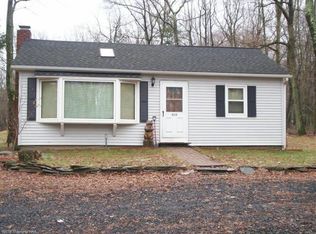 515 Woodland Trl, East Stroudsburg, PA 18302