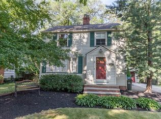 482 Oakmoor Rd, Bay Village, OH 44140