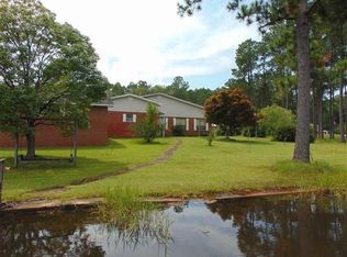 580 Lakeside Dr, Defuniak Springs, FL 32435