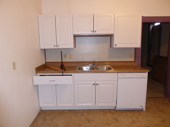 3rd image of 603 E Rose St #1