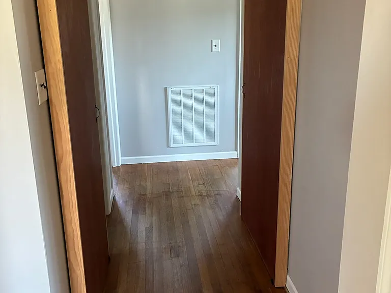 204 Pear Tree Rd — Photo 9