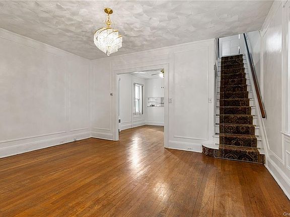 3rd image of 4373 Bruner Ave