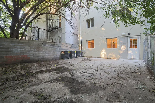 Rented by Prime Square Realty | media 17