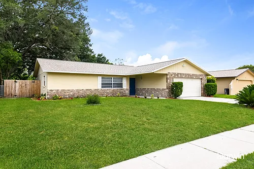 7045 Hammock Way Photo 1