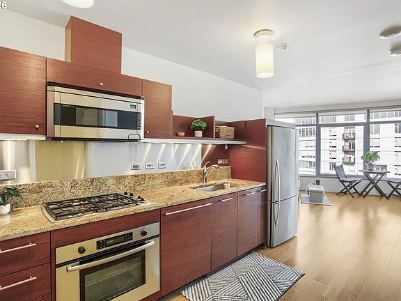 3rd image of 3601 S River Pkwy #2202