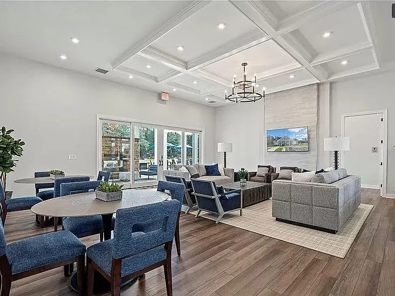 421 Burden Dr — Photo 44