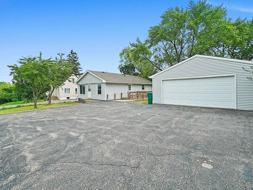 1st image of 1617 N Lake Shore Dr