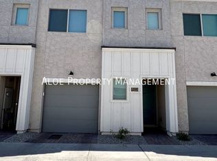2145 W Harmont Dr, Phoenix, AZ 85021
