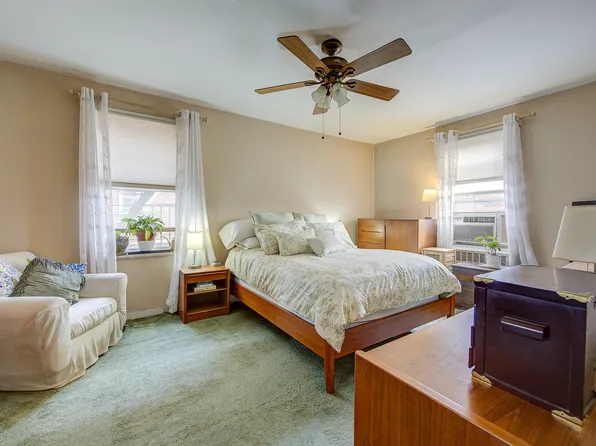 68-61 Yellowstone Boulevard image 11 of 21