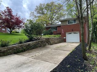 4737 Jewel Dr, Pittsburgh, PA 15236