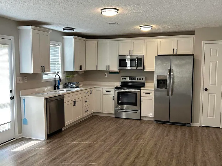 3305 Drayton Pl — Photo 6