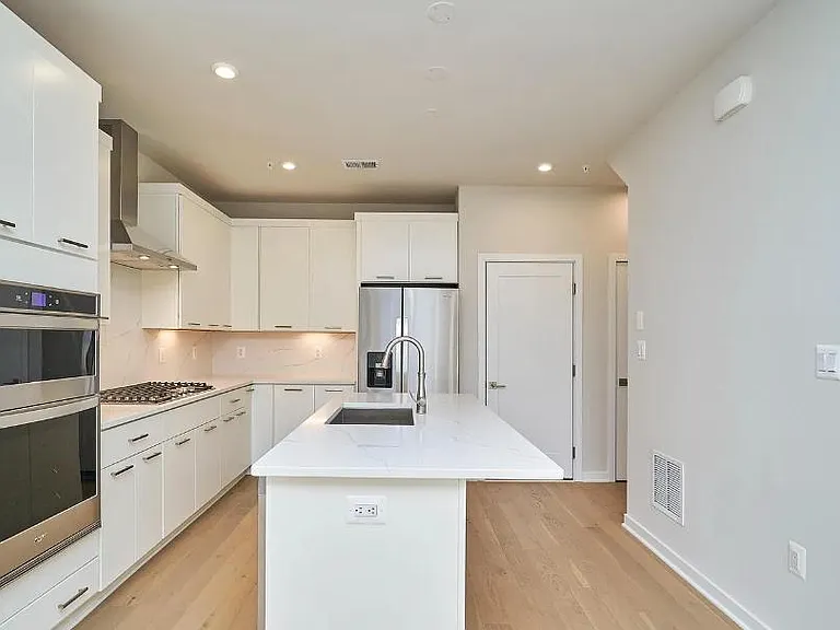 43522 Centergate Dr — Photo 5