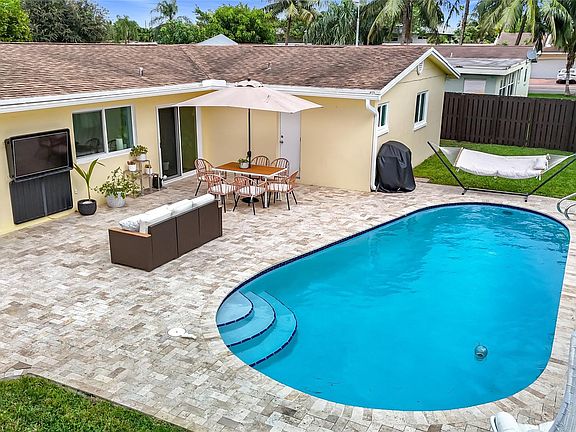 2nd image of 9010 NW 20th Street