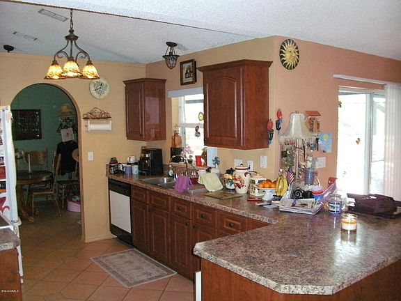 5th image of 3221 Brentwood Ln
