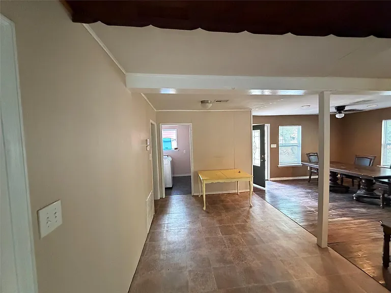 303 Magnusson Ave — Photo 11